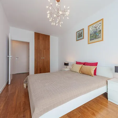 Doki By Comfort Apartamento *